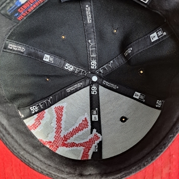 New York Yankees baseball wool 59 fifty New era fitted cap red & black 7 1/4 - Picture 15 of 16